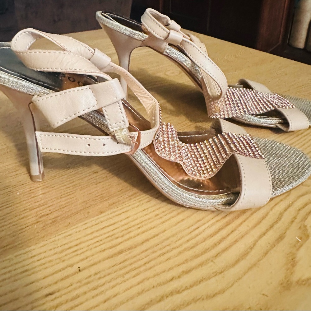 High heel gold sparkly shoes